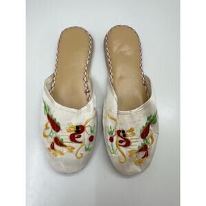 Womens Slipper Shoes Size 6 White Satin Embroidered Dragon Slip On Vintage